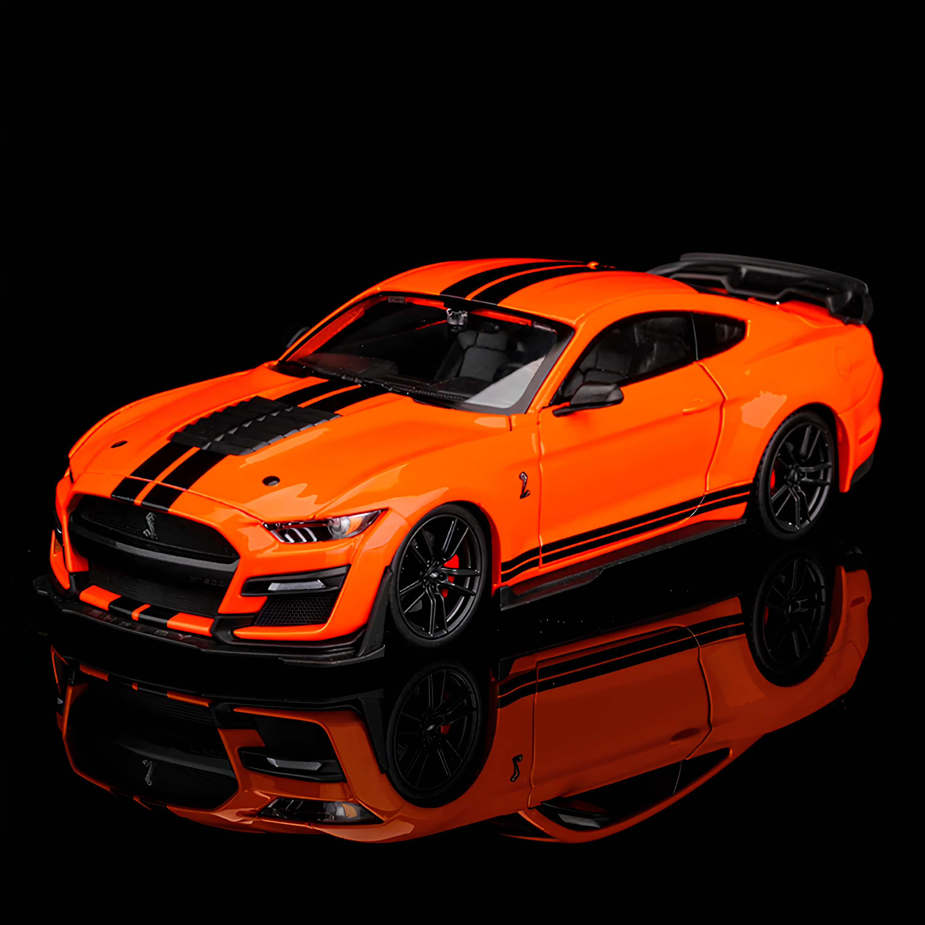 Miniatura Ford Mustang Shelby GT500 1:24 em Metal