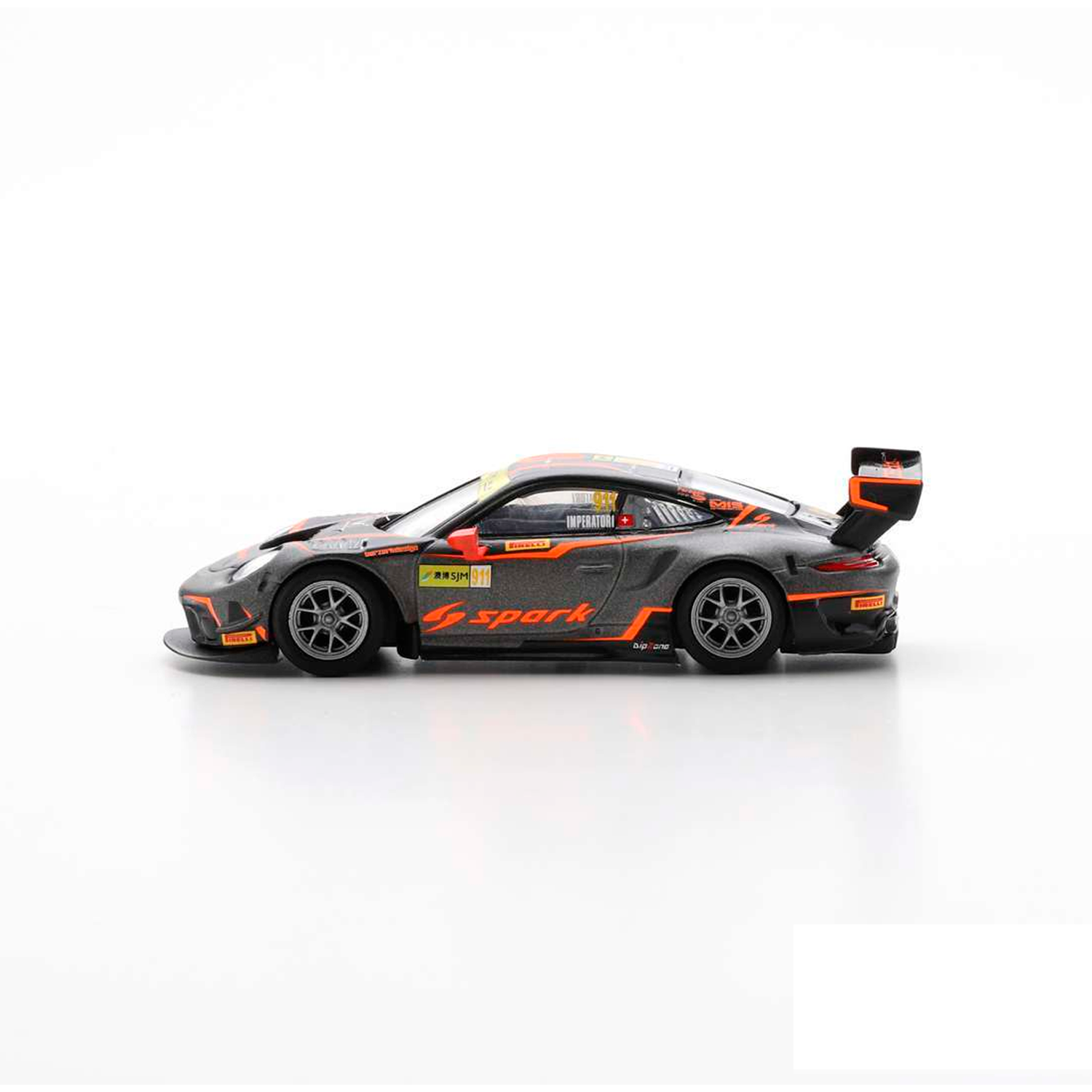 (2019) GT World Cup Miniatura Porsche 911 GT3 R Absolute Racing 1:64