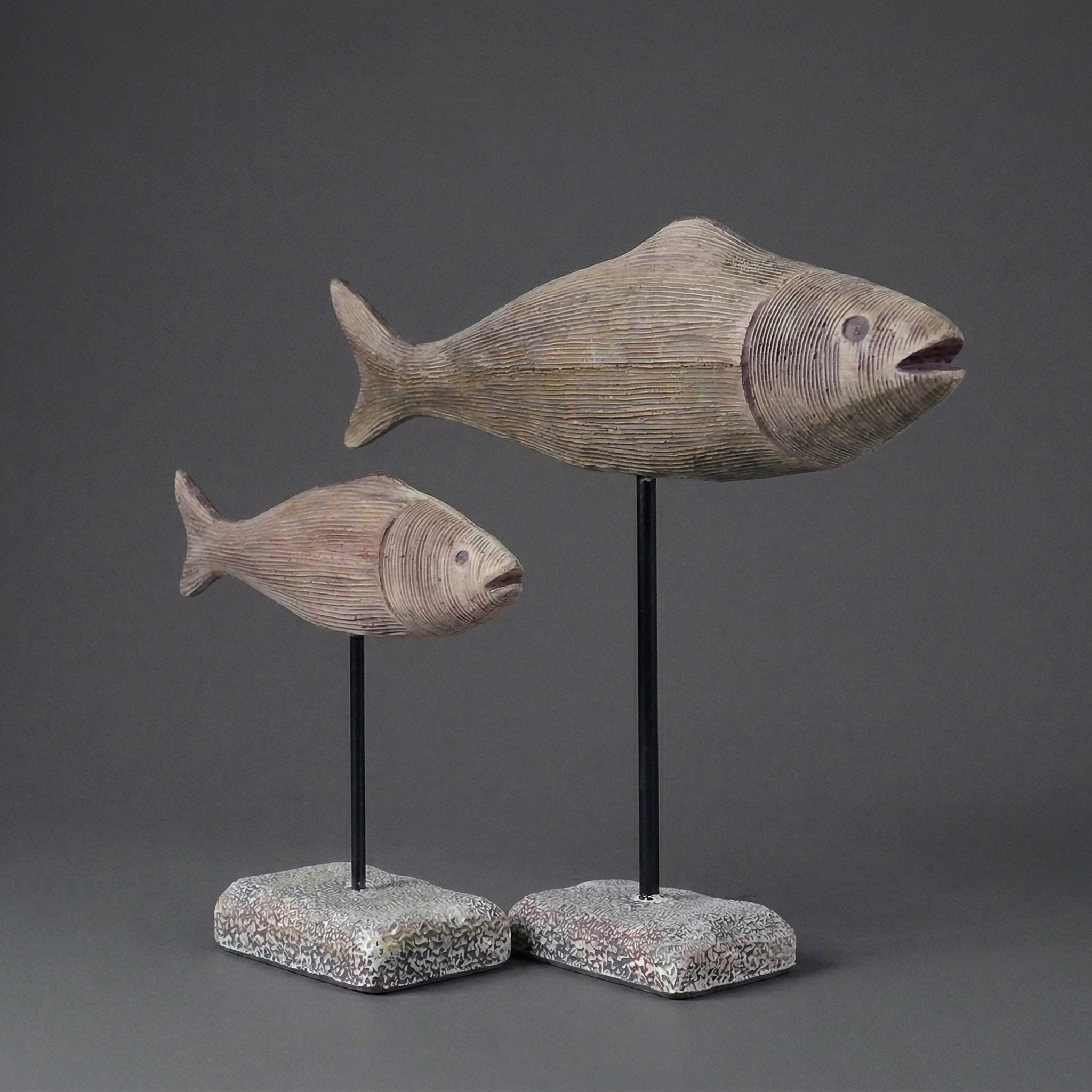 Escultura Decorativa Dupla de Peixes em Resina Estilo Nórdico Retrô