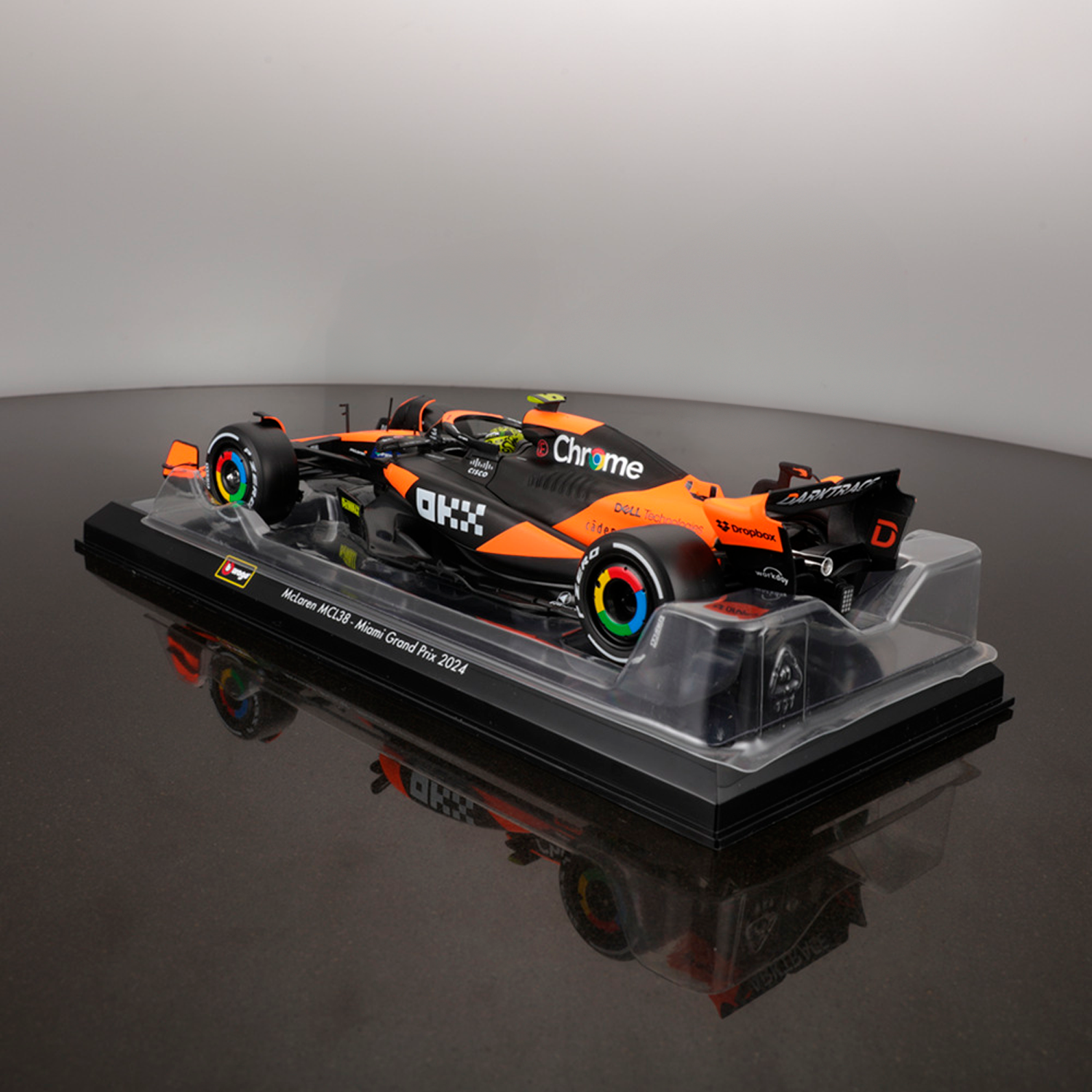 (2024) F1 Miniatura McLaren MCL38 1:24