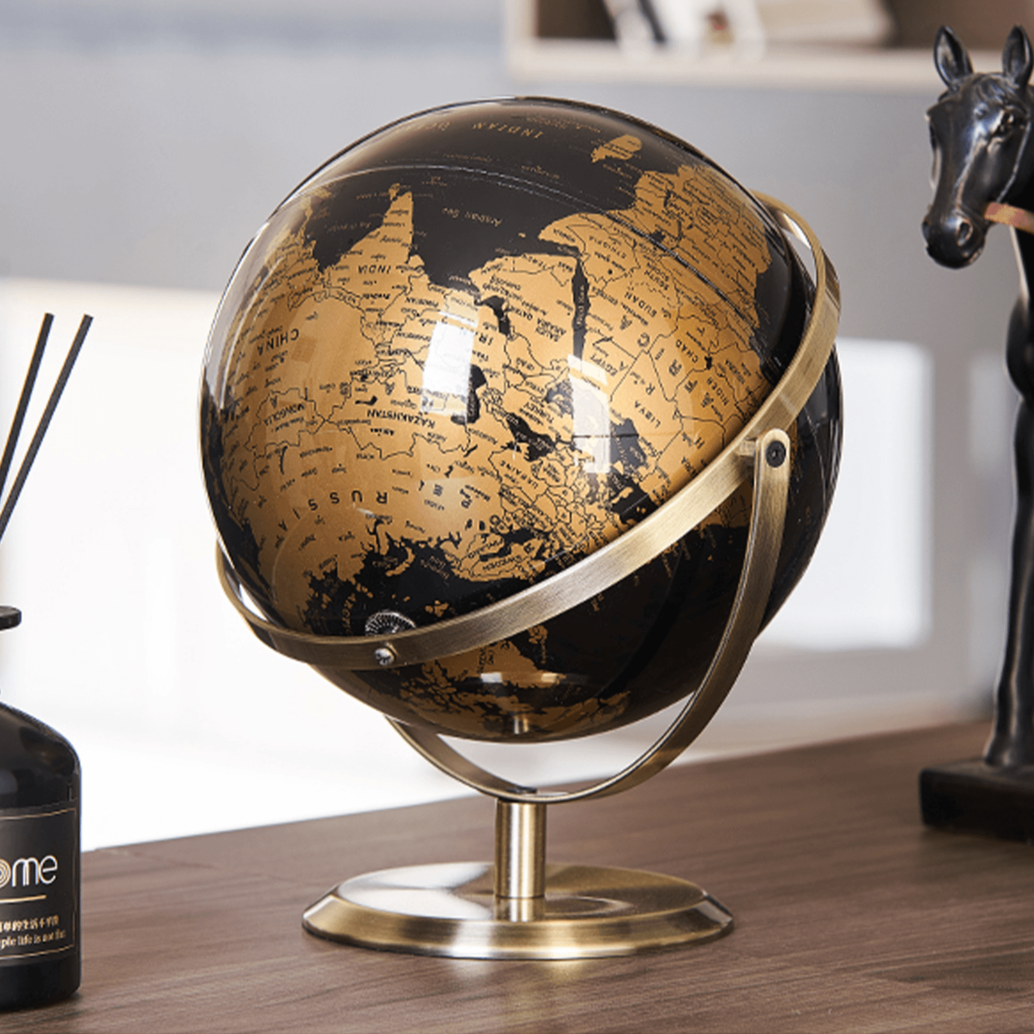 Globo Moderno Decorativo - Homenge