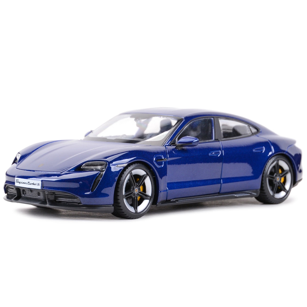 Miniatura Porsche™ Taycan Turbo S em Metal 1:24