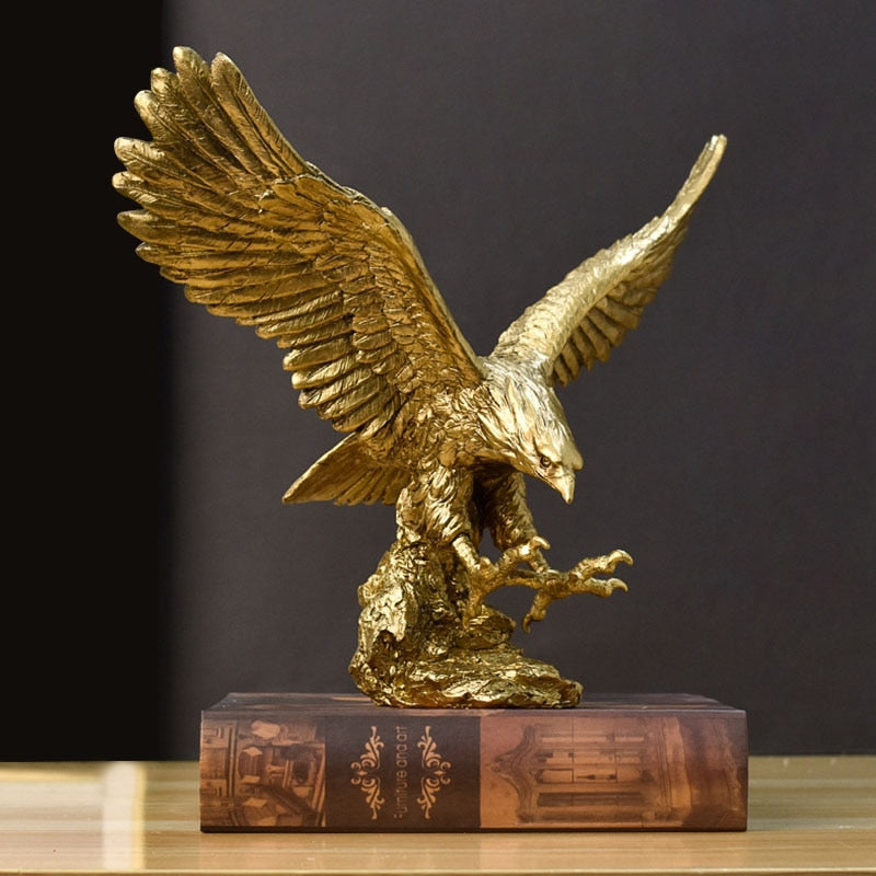 Águia Dourada Falcão Estátua Decorativa Em Resina