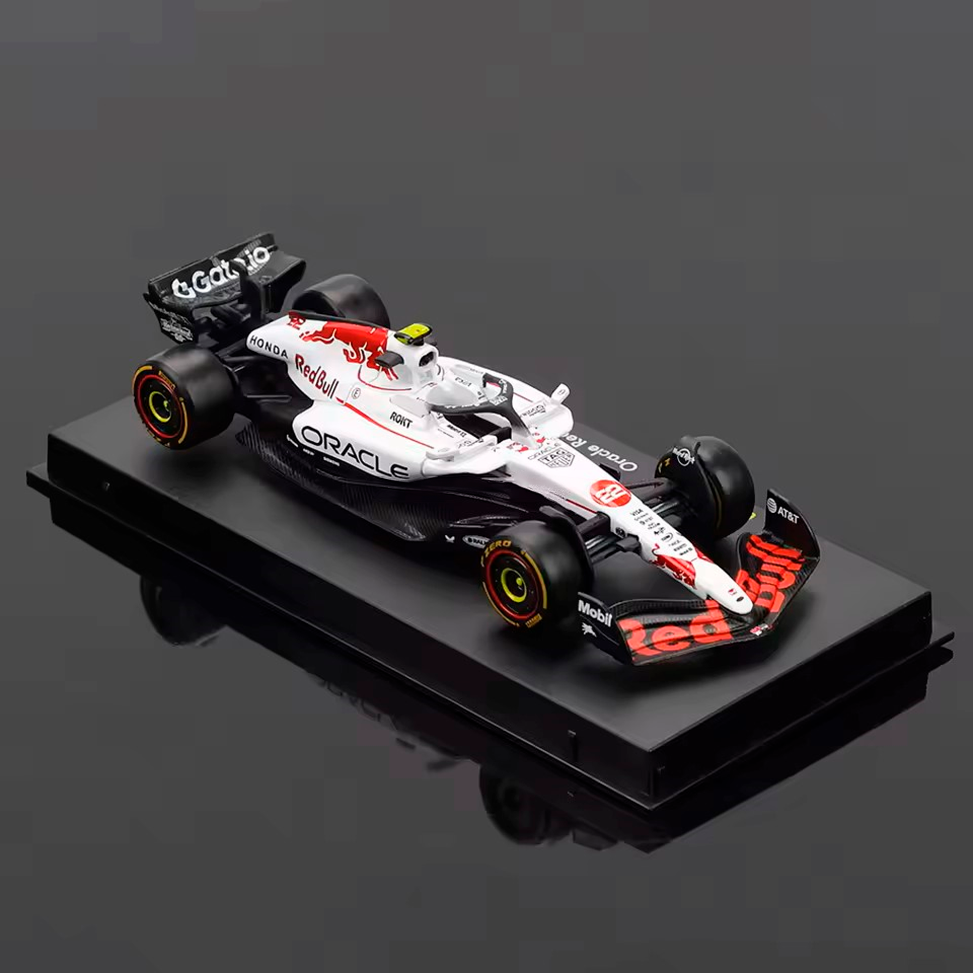 PRÉ-VENDA (2025) F1 Miniatura Red Bull RB21 GP Japão 1:43
