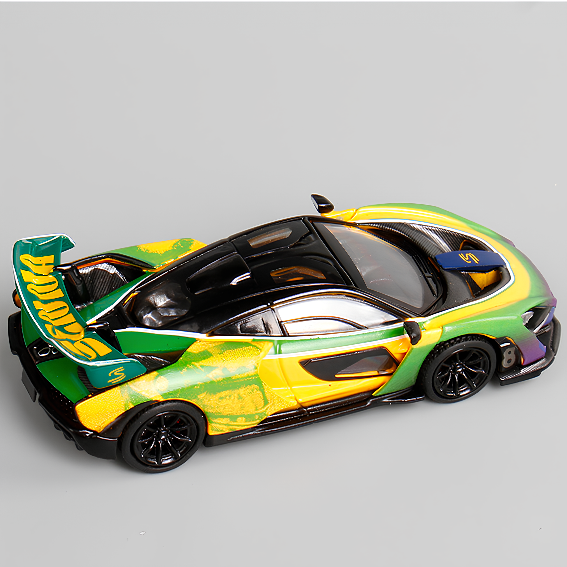 (2024) Miniatura McLaren Senna Sempre 1:64