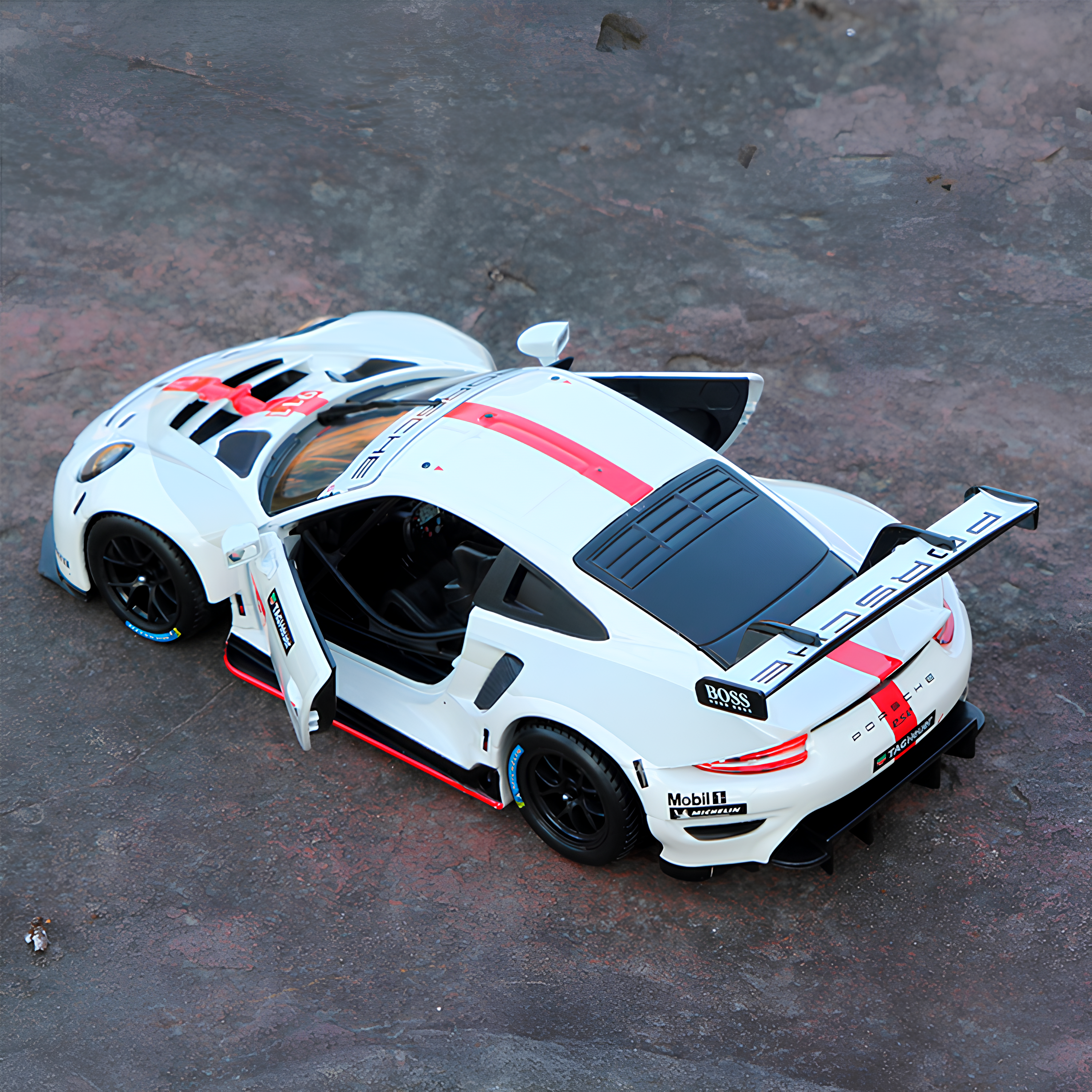 Miniatura Porsche 911 RSR WEC em Metal 1:24