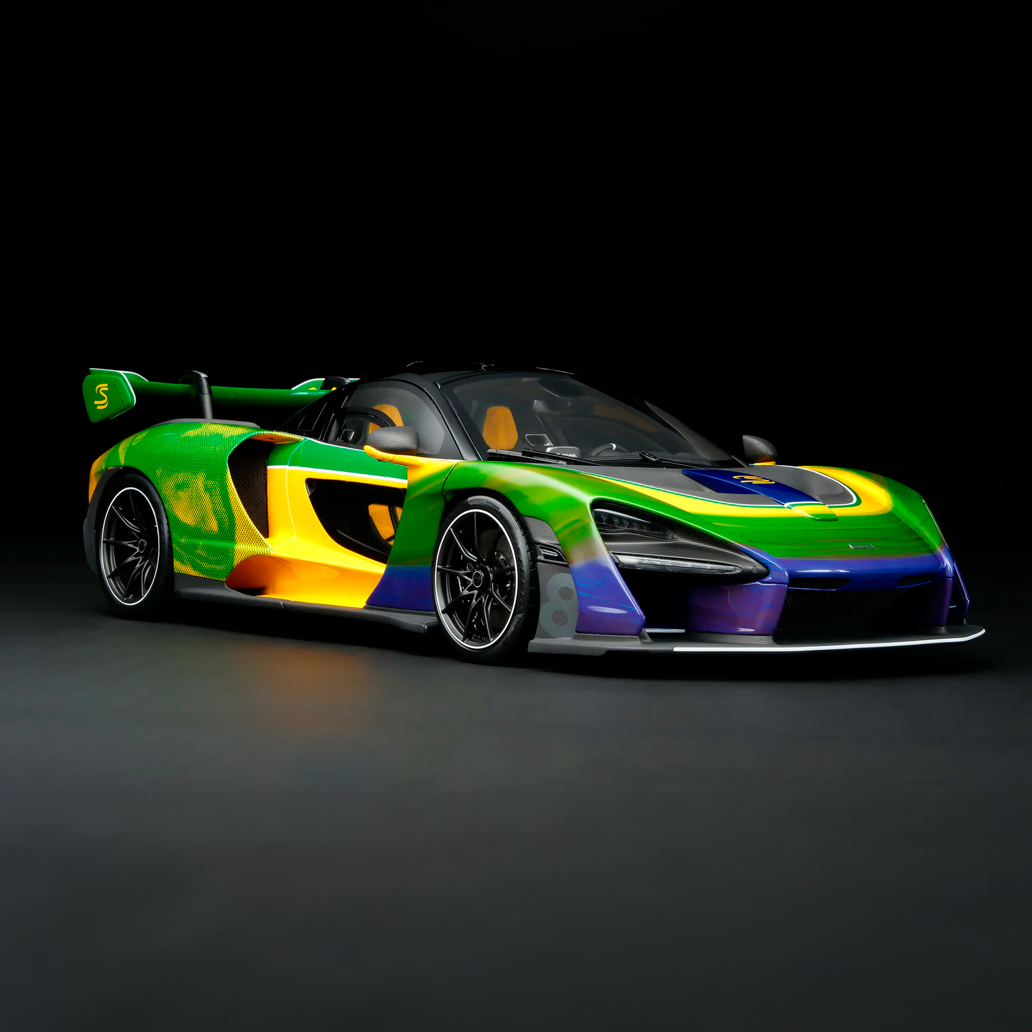 (2024) Miniatura McLaren Senna Sempre 1:64
