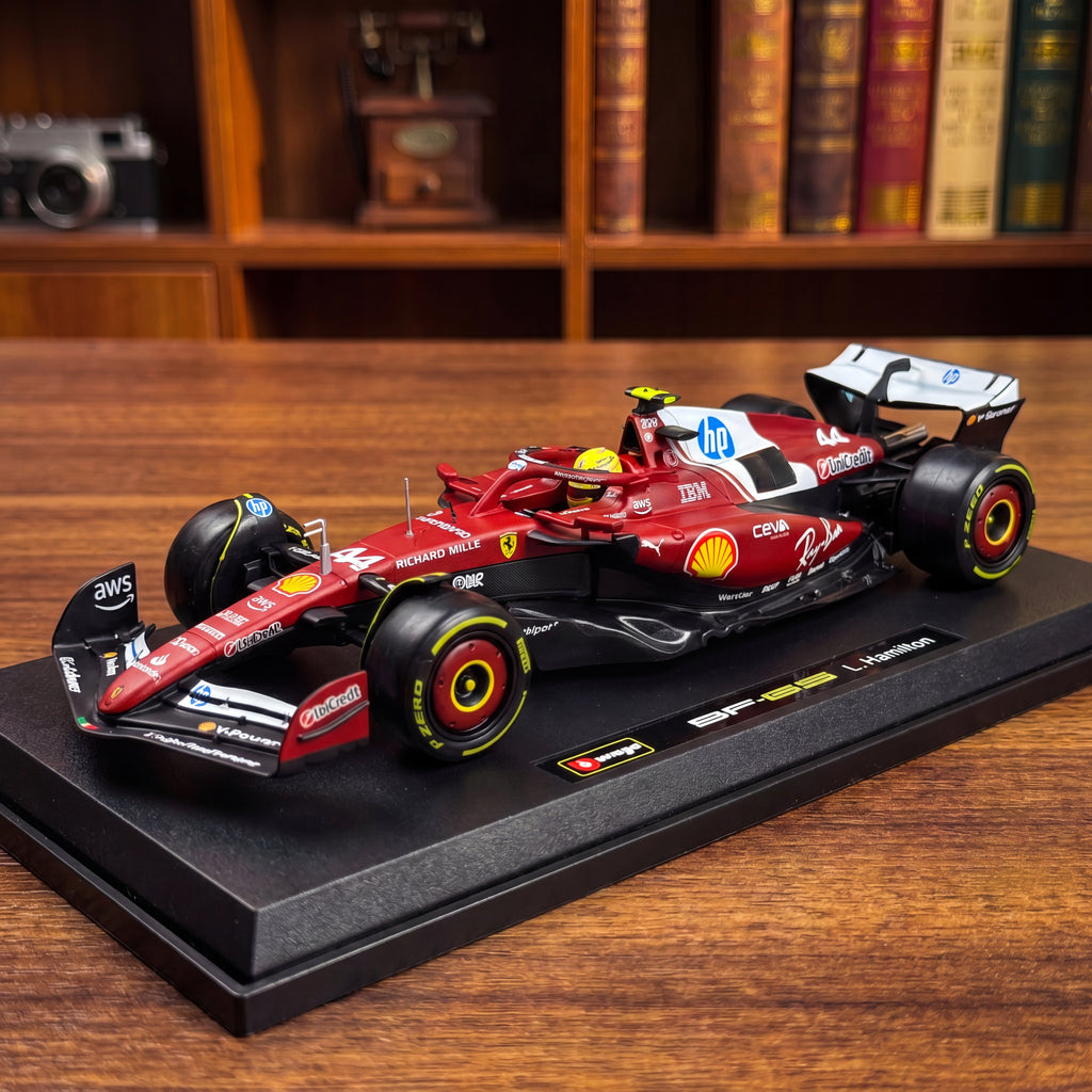 (2025) F1 Miniatura Scuderia Ferrari SF-25 1:18