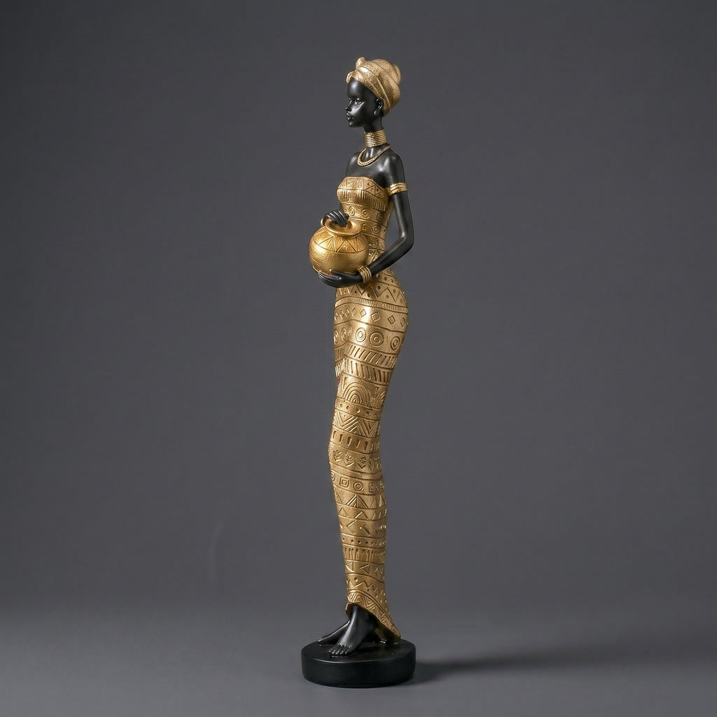 Escultura Decorativa Africana Feminina com Jarro em Resina Dourada