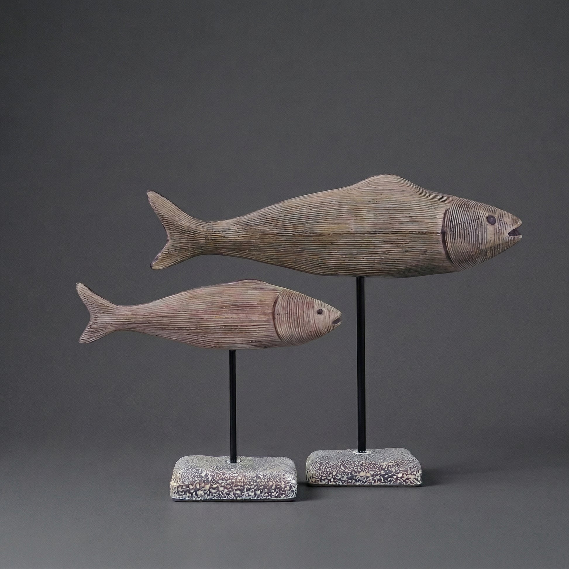 Escultura Decorativa Dupla de Peixes em Resina Estilo Nórdico Retrô