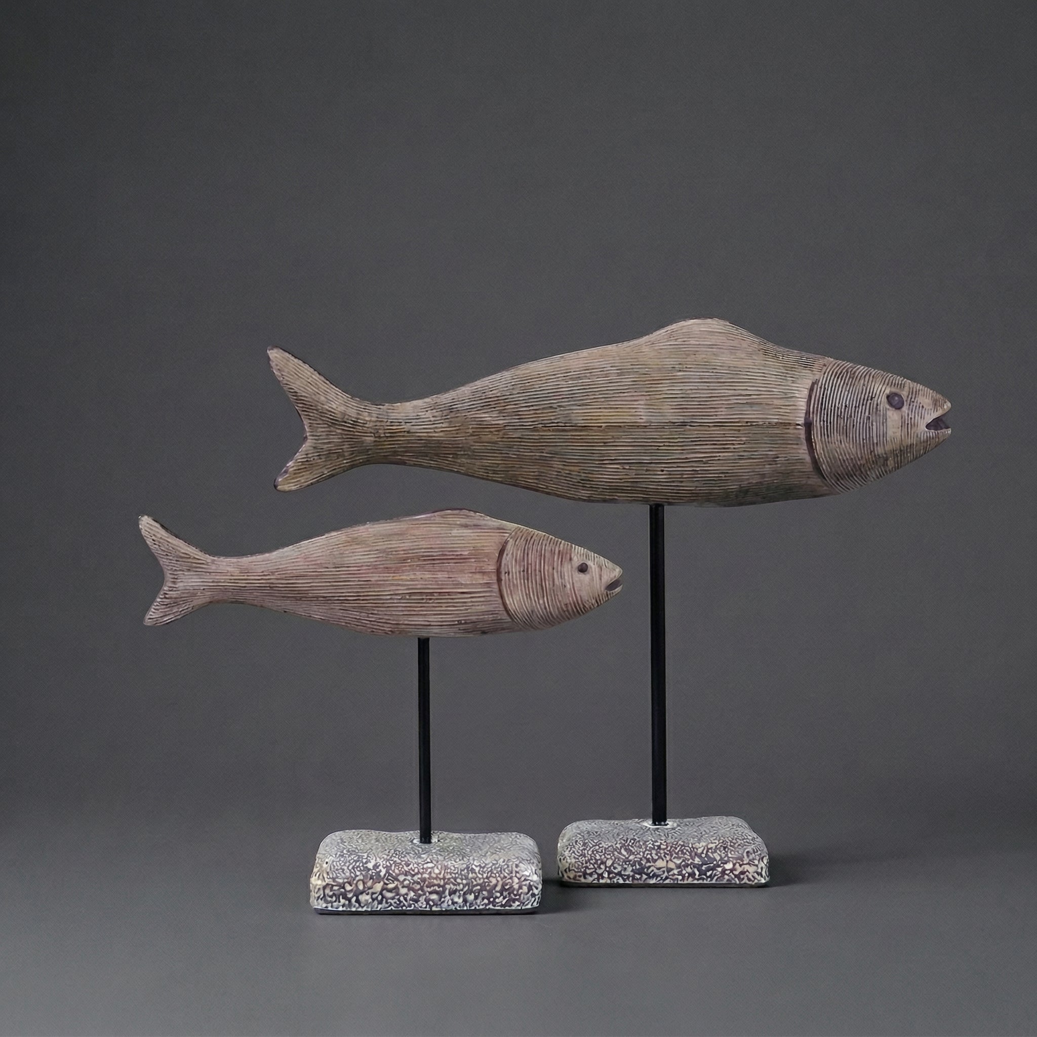 Escultura Decorativa Dupla de Peixes em Resina Estilo Nórdico Retrô